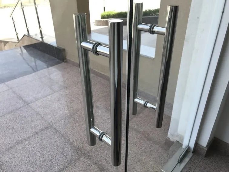 Puxadores para vidro temperado  